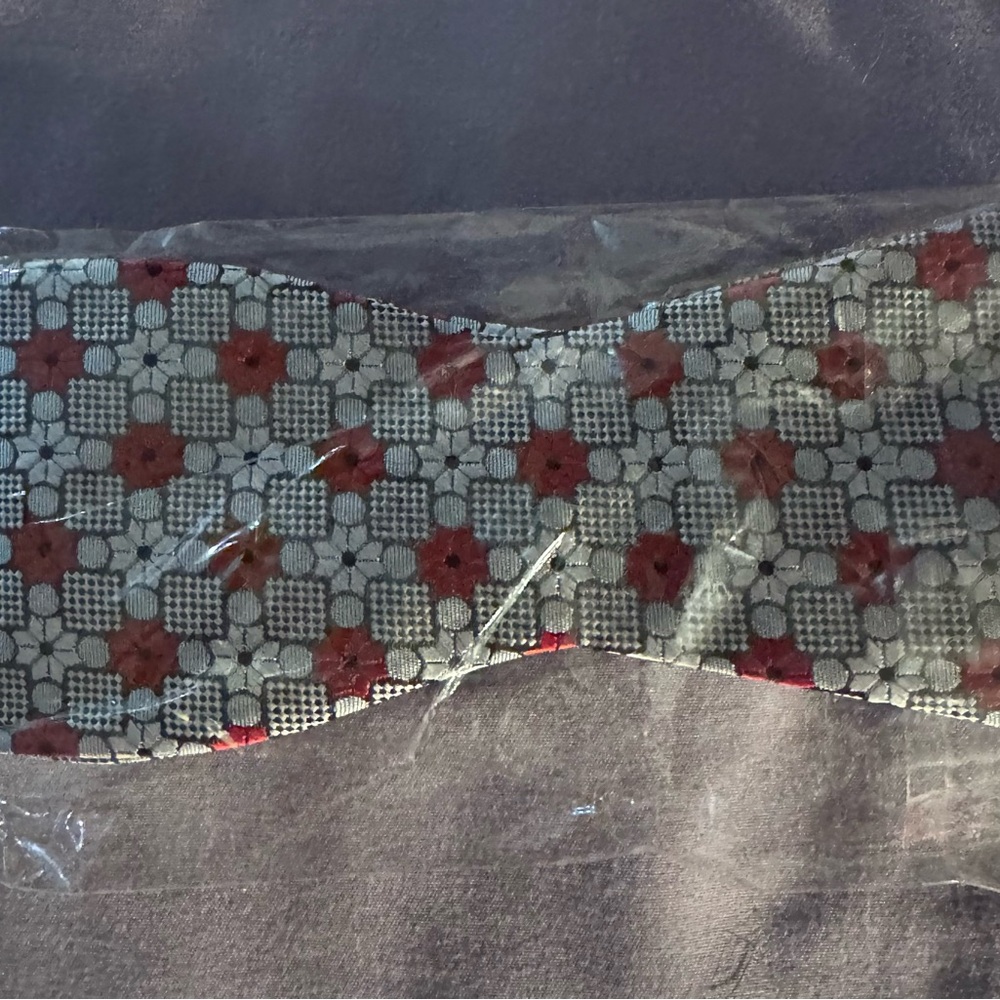 Kooelle Elegant Red & Gray Patterned Bow Tie